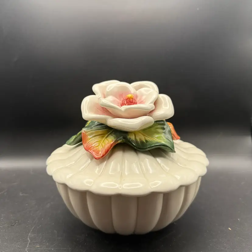 Fitz And Floyd Ceramic Magnolia Lidded Jar
