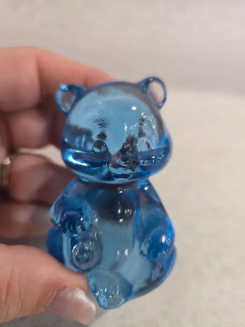Vintage Fenton Ice Blue Small Bear AS IS