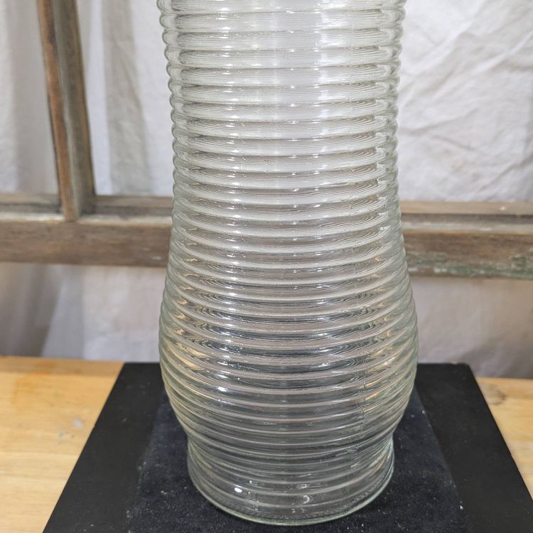 VTG Clear Ribbed Vase