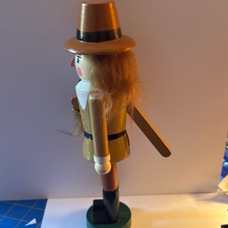 Pilgrim nutcracker
