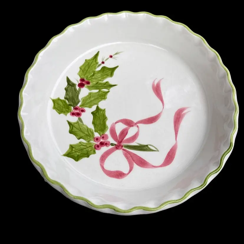 Los Angeles Pottery Holly And Bows Pie Plate