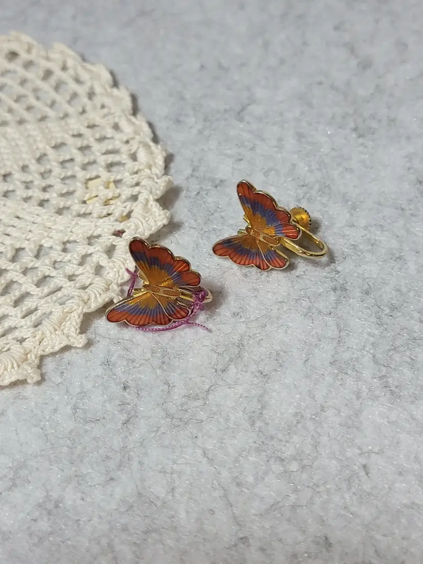 Vintage screwback cloisonne style butterfly earrings
