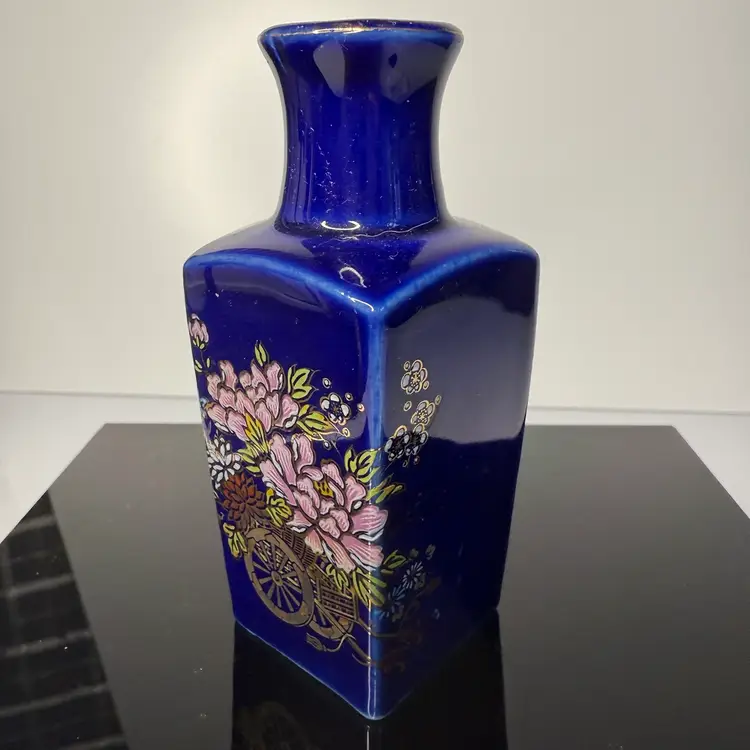 Vintage Japanese Cobalt Blue Porcelain Floral Bud Vase 3.5”