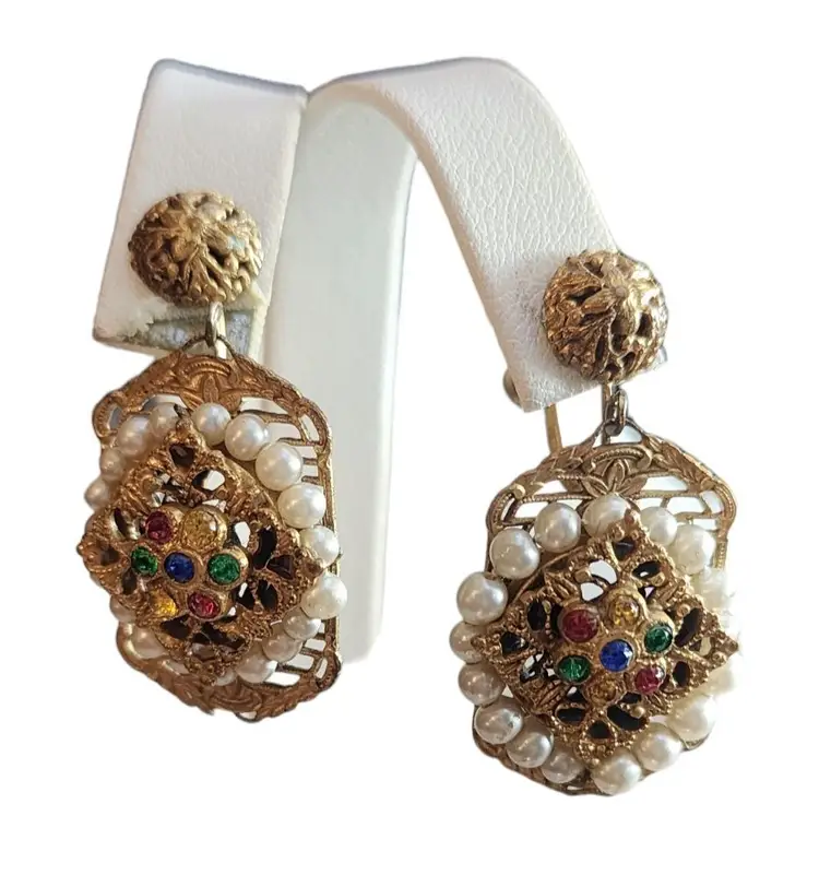 Vintage Czech Rhinestone Pearl & Filigree Screw Back Earrings (A4083)