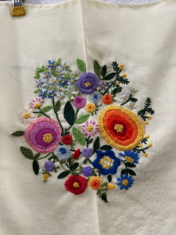 Vintage MCM Handmade Floral Bouquet Flowers Crewel On Linen