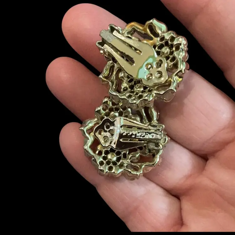 Vintage Goldtone Round Cream Color Faux Pearls & Light Blue AB Rhinestones & Goldtone Leaves. Beautiful Clip On Earrings. Believed To Be Kramer ? But Hard To Read The Signature As Shown In Picture.