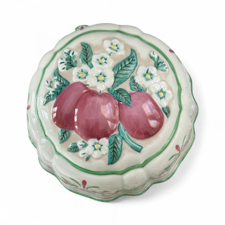 1986 Franklin Mint Plum Ceramic Wall Mold