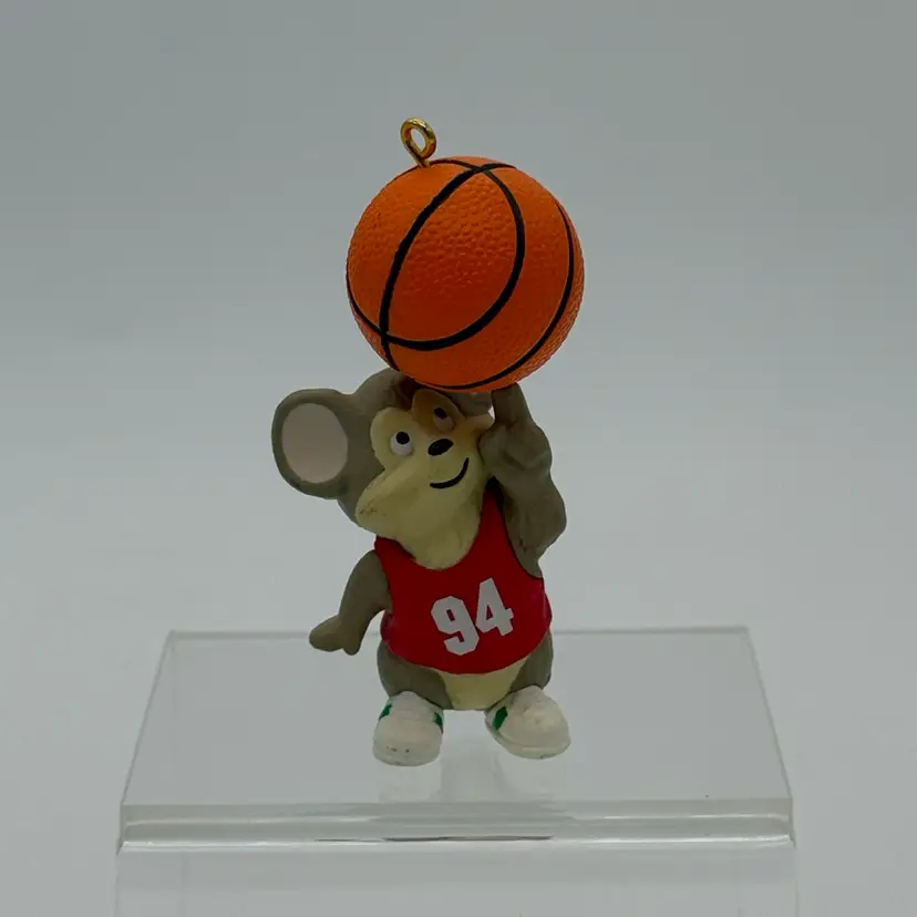 Vintage 1994 Hallmark “BIG SHOTS” Mouse With Spinning Basketball Ornament