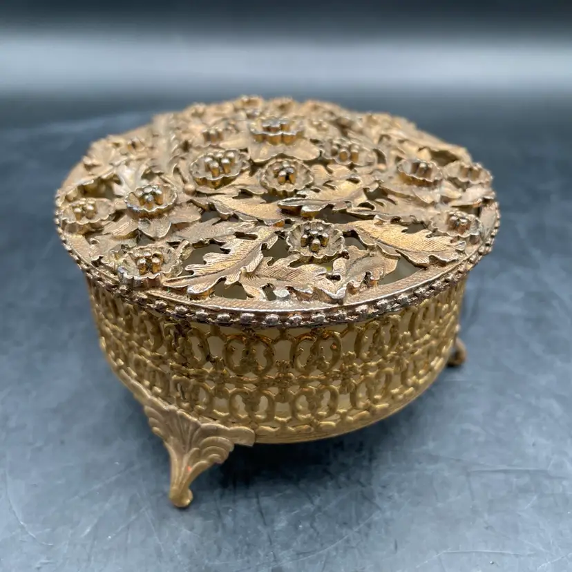 VTG MCM Powder / Trinket Box