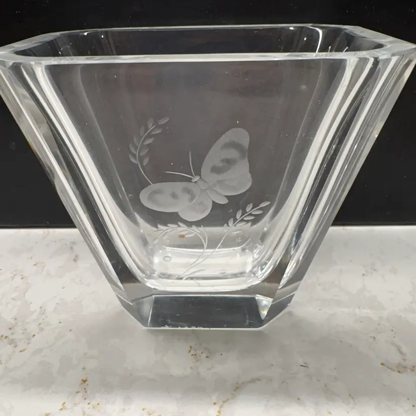 Strombergshyttan Vase Butterfly Art Swedish Crystal Glass Clear Handcrafted