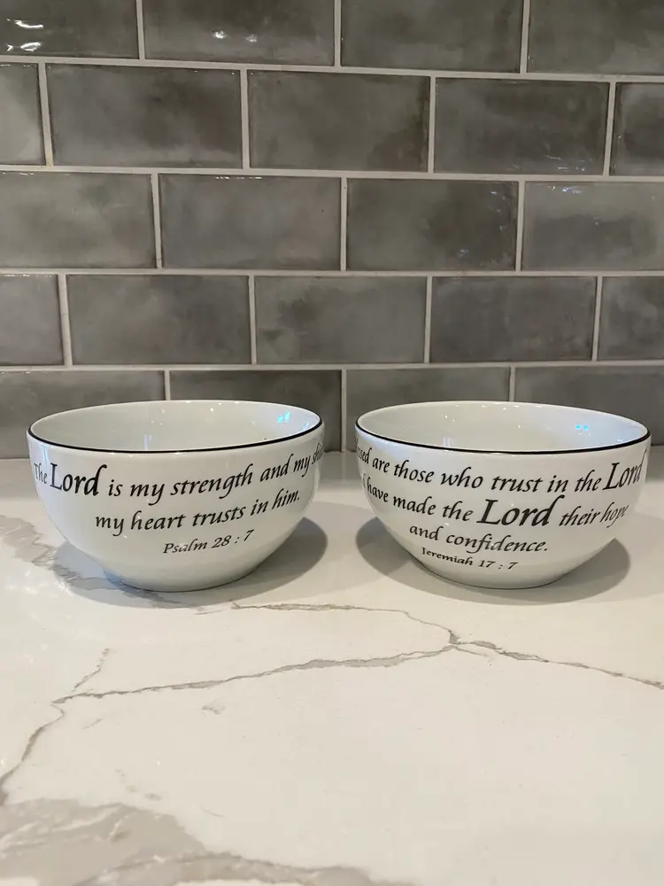 2 Coventry Daily Blessings 5.5" Bowls with Scripture Psalms 28:7 Jeremiah 17:7