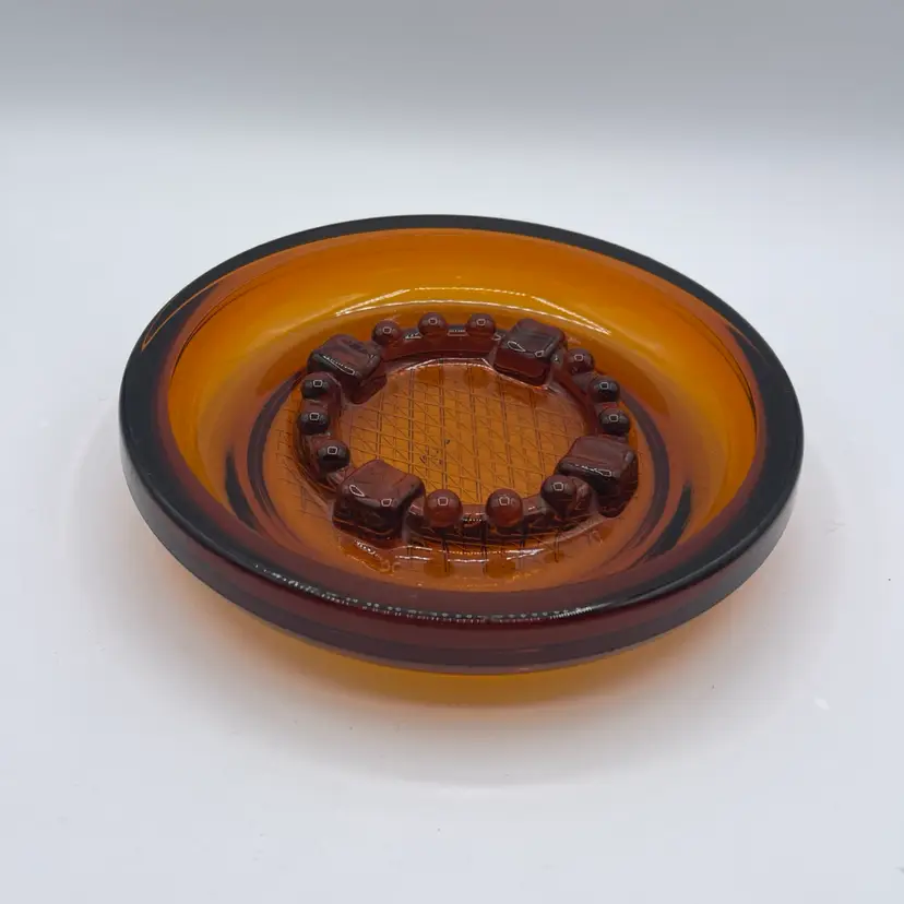 Amber Ashtray - Waffle Bottom - Center Resting Ring 8” Vintage