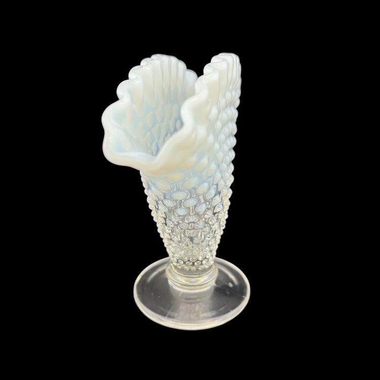 Vintage Fenton White Opalescent Mini Fan Vase 4”x 4.25” FF