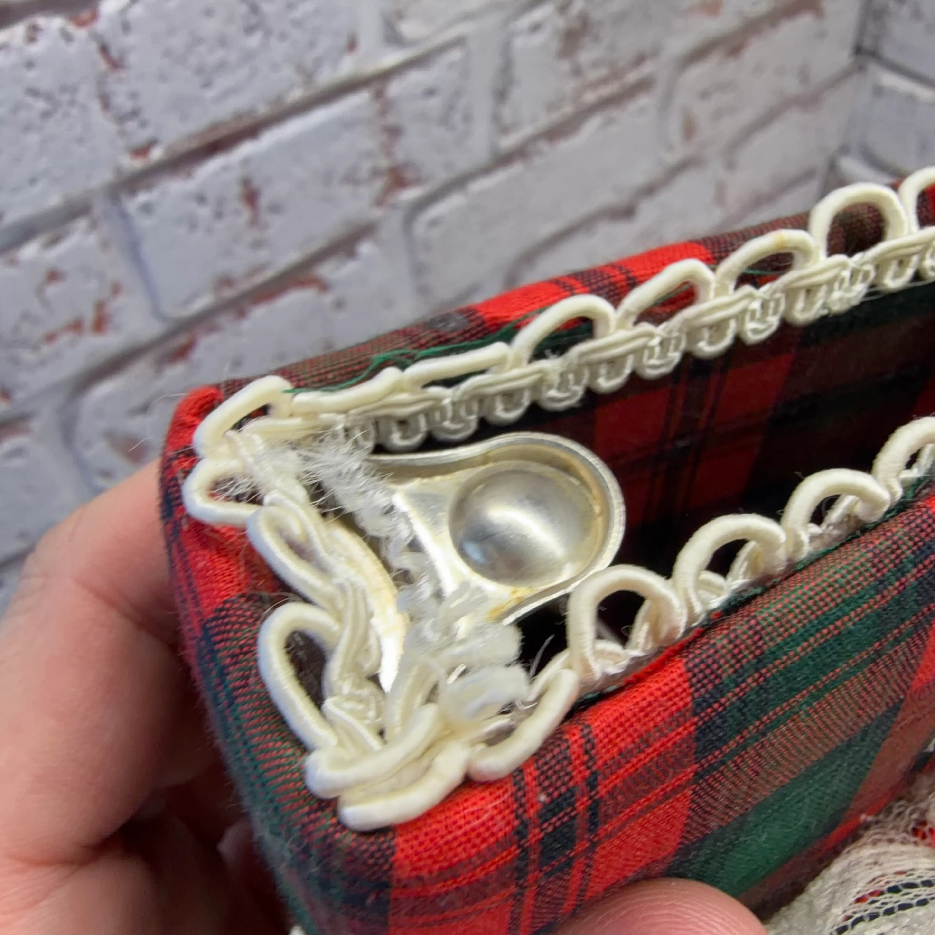 Image 2 of 9
