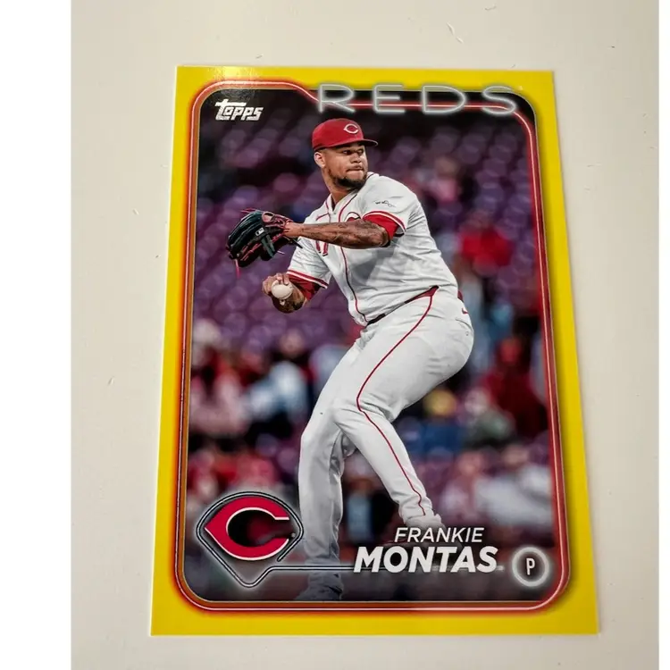 Frankie Montas Yellow Border Cincinnati Reds