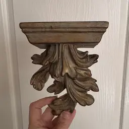Vintage Gold Gilt Resin Italian Style Leaf Shelf