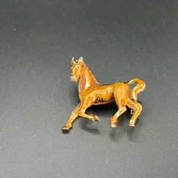 Lovely Horse, Roach, Tan, And Gold 1 3/4” Wide