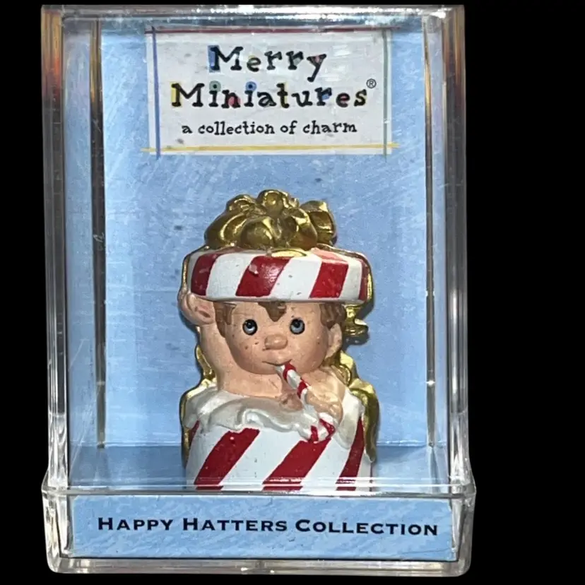 2000 Hattie Boxx Hallmark Merry Miniature In Case