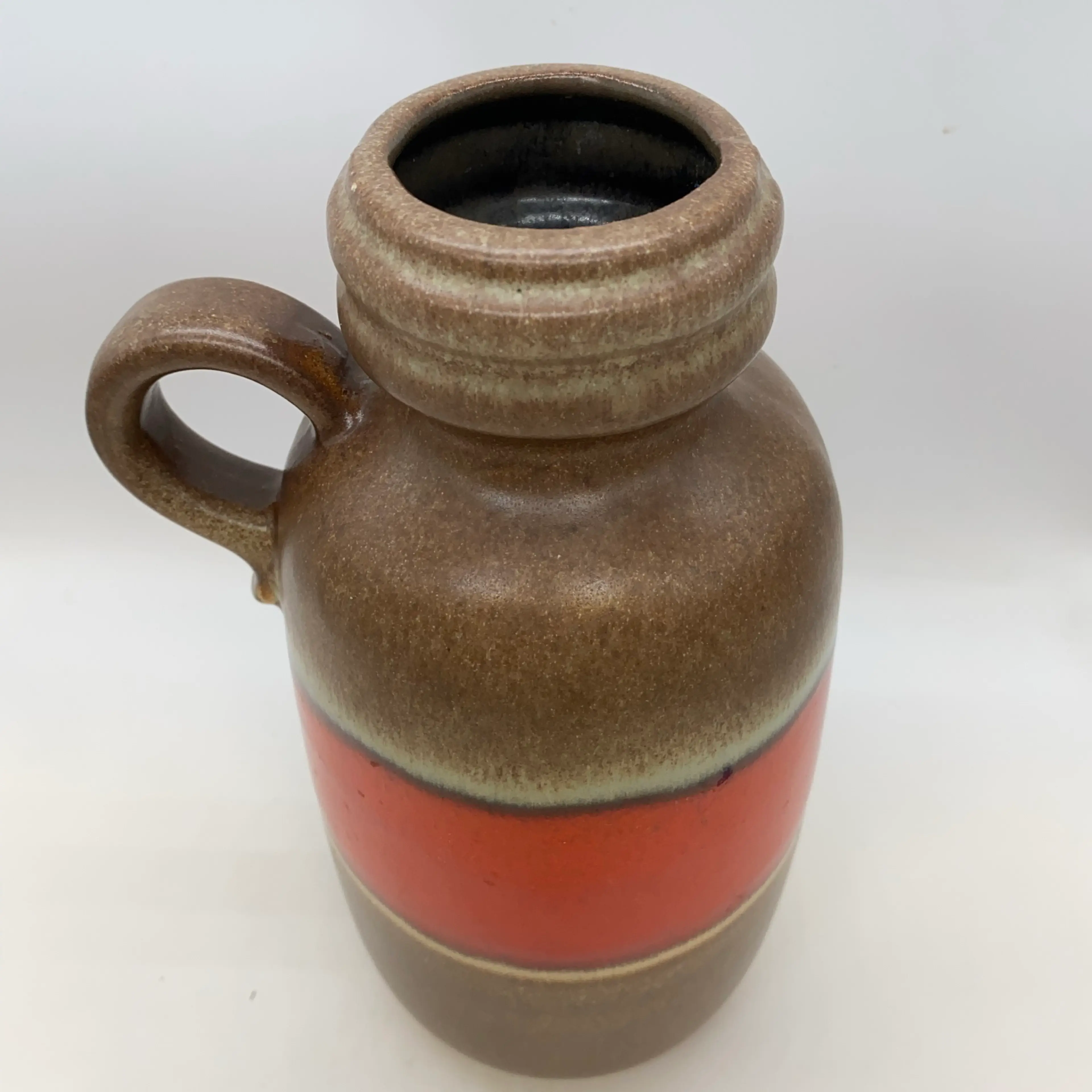 Image 2 of 8