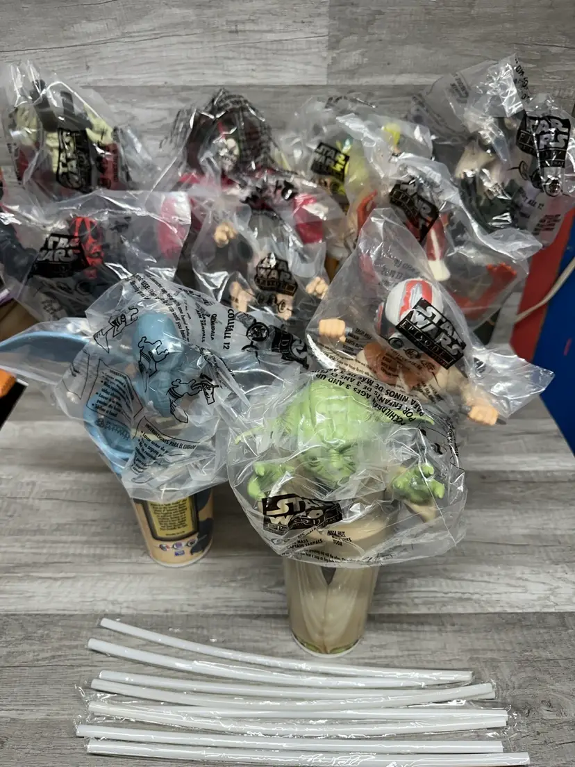 Star Wars The Phantom Menace Cup Toppers NEW Lot Of 10 