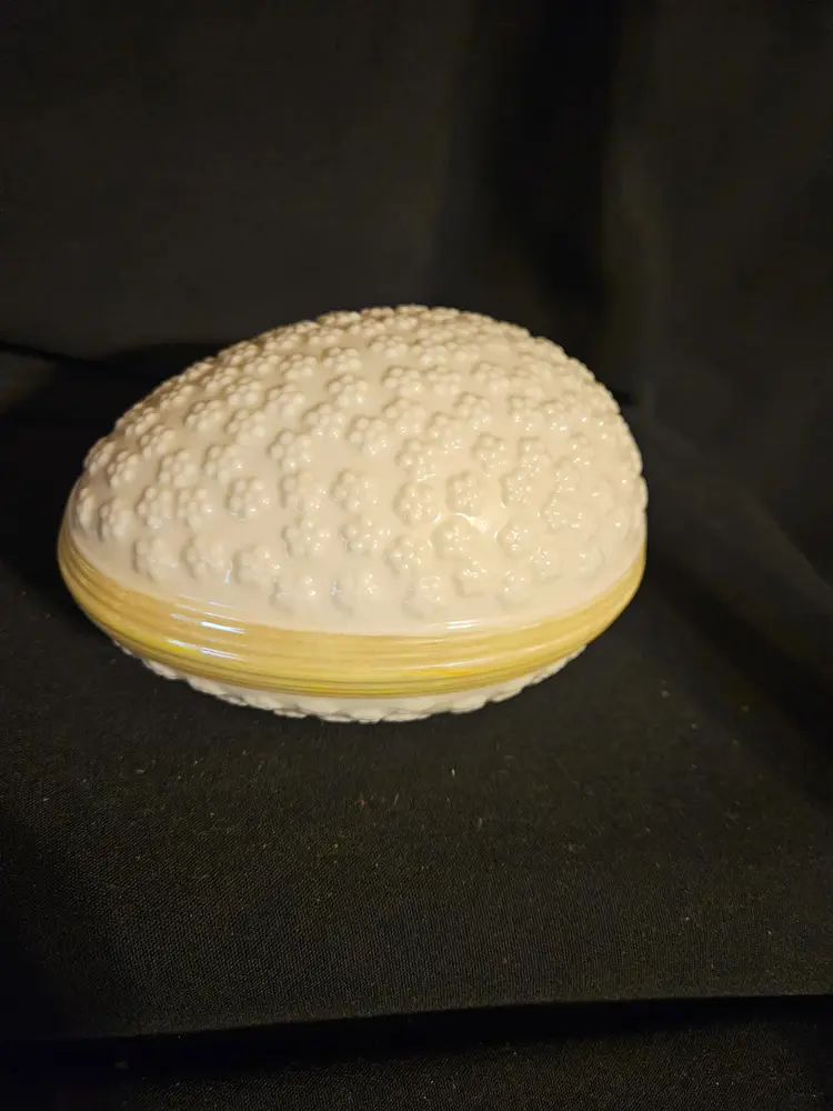 Belleek Irish Lustre Ware Egg Embossed with daisies