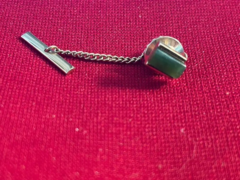 Koha Greenstone Tie Tack New Zealand Jade Stone (J288)