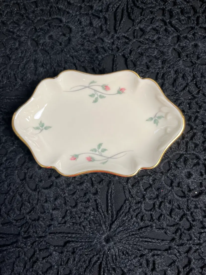 Lenox Rose Manor Small Trinket Dish, Pink Roses and Gold Trim