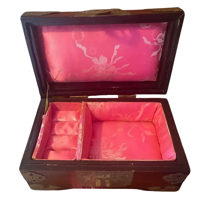 Vintage China Wood Jewelry Box Carved Jade Medallion With Original Brass Lock