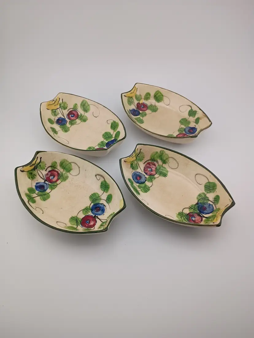 Set of 4 Japanese appetizer dishes