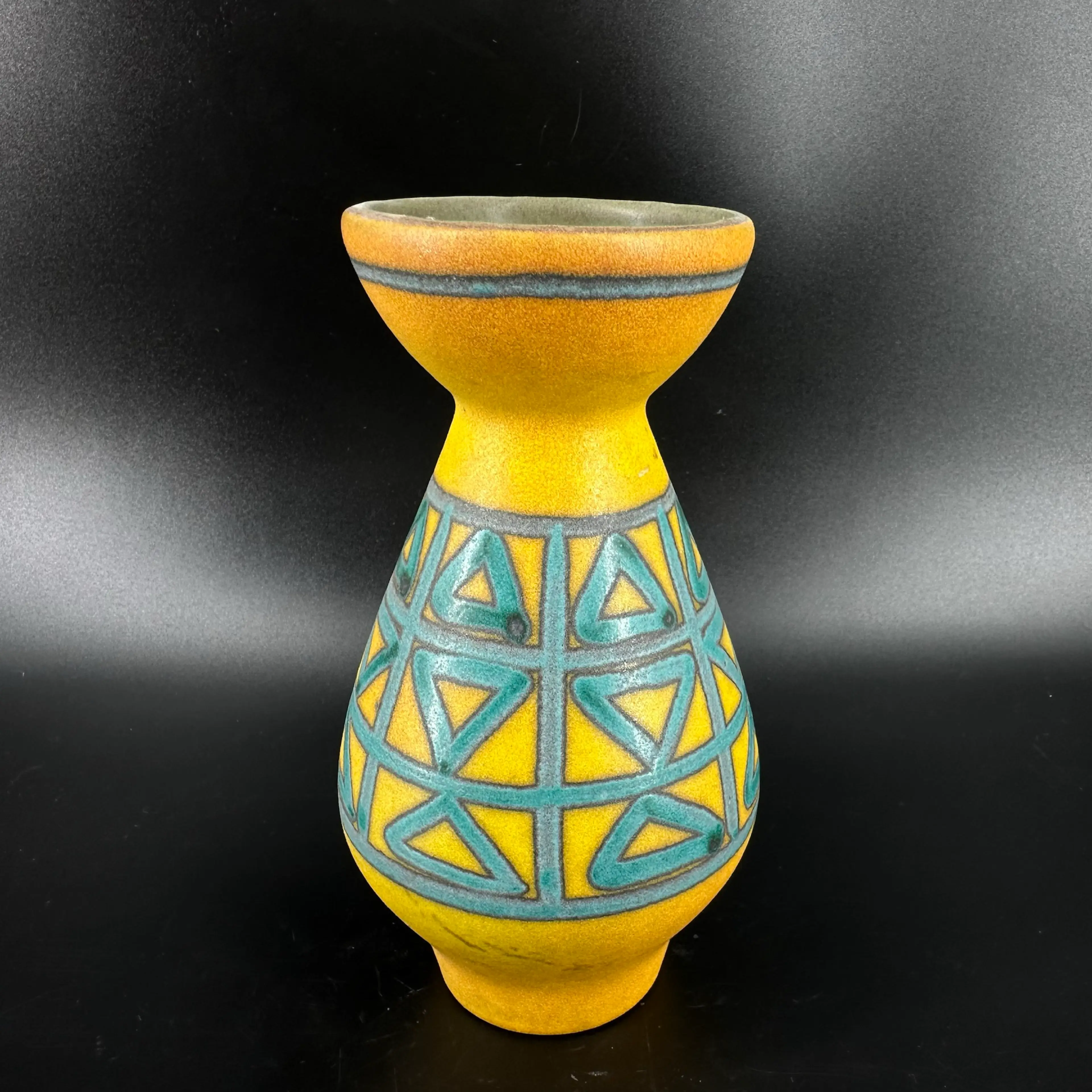 Image 3 of 6