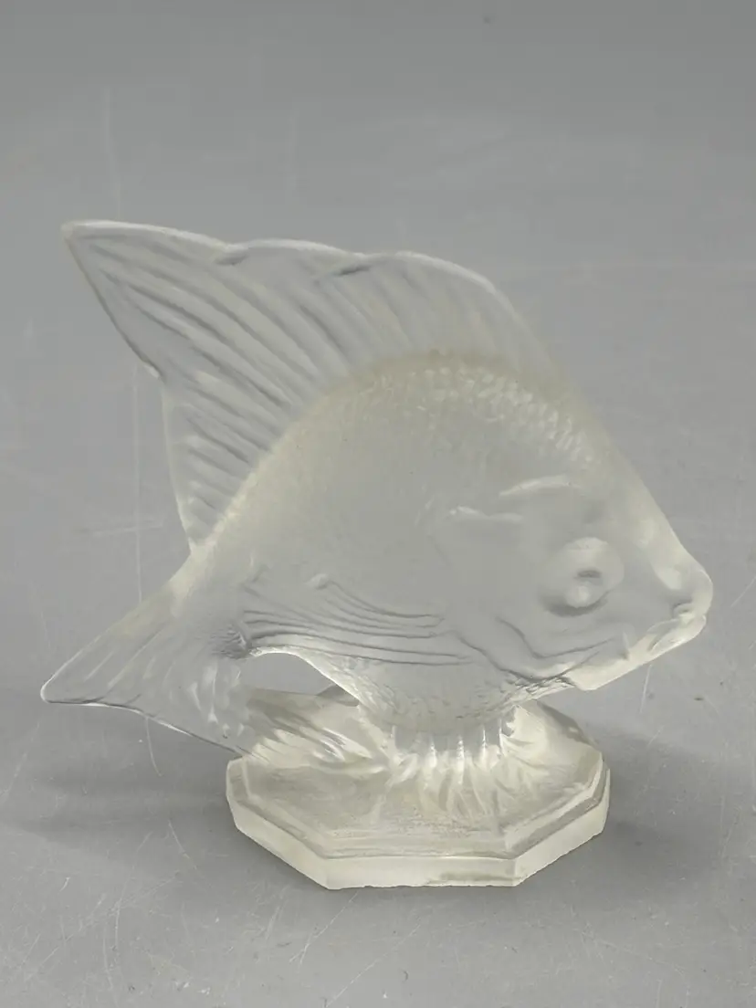 Vintage Fenton frosted glass Angel fish