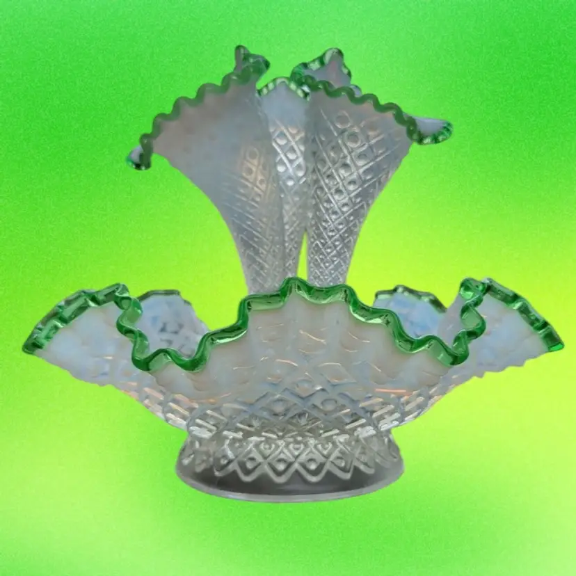 024.  Vintage Fenton Diamond Lace French Opalescent Emerald Green Crest 3 Horn Art Glass Epergne HTF
