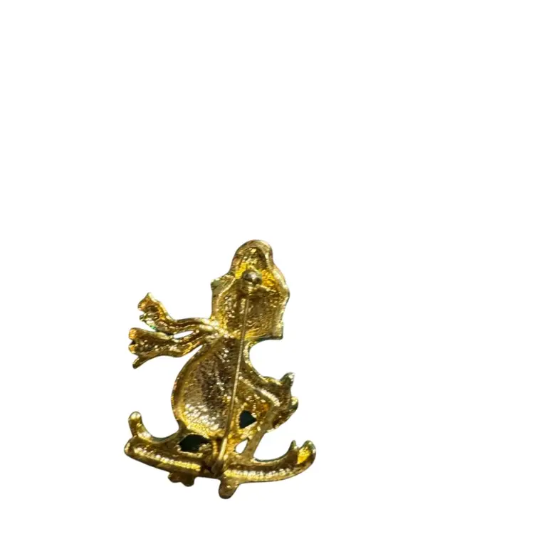 Cat On skis Brooch