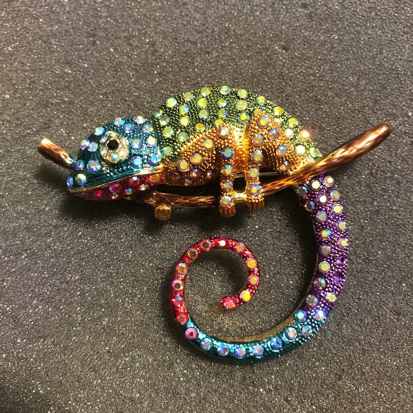 Gold-Tone Rainbow AB Jeweled Chameleon Brooch Necklace Pendant