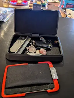 SIDEKIT: MODULAR POCKET SIZED EVERYDAY CARRY