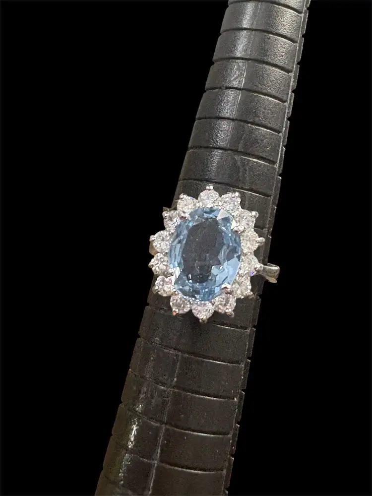 5. Vintage Oval Cut Blue Topaz 925 Ring