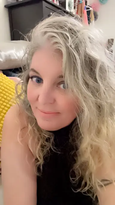 Leslie Back