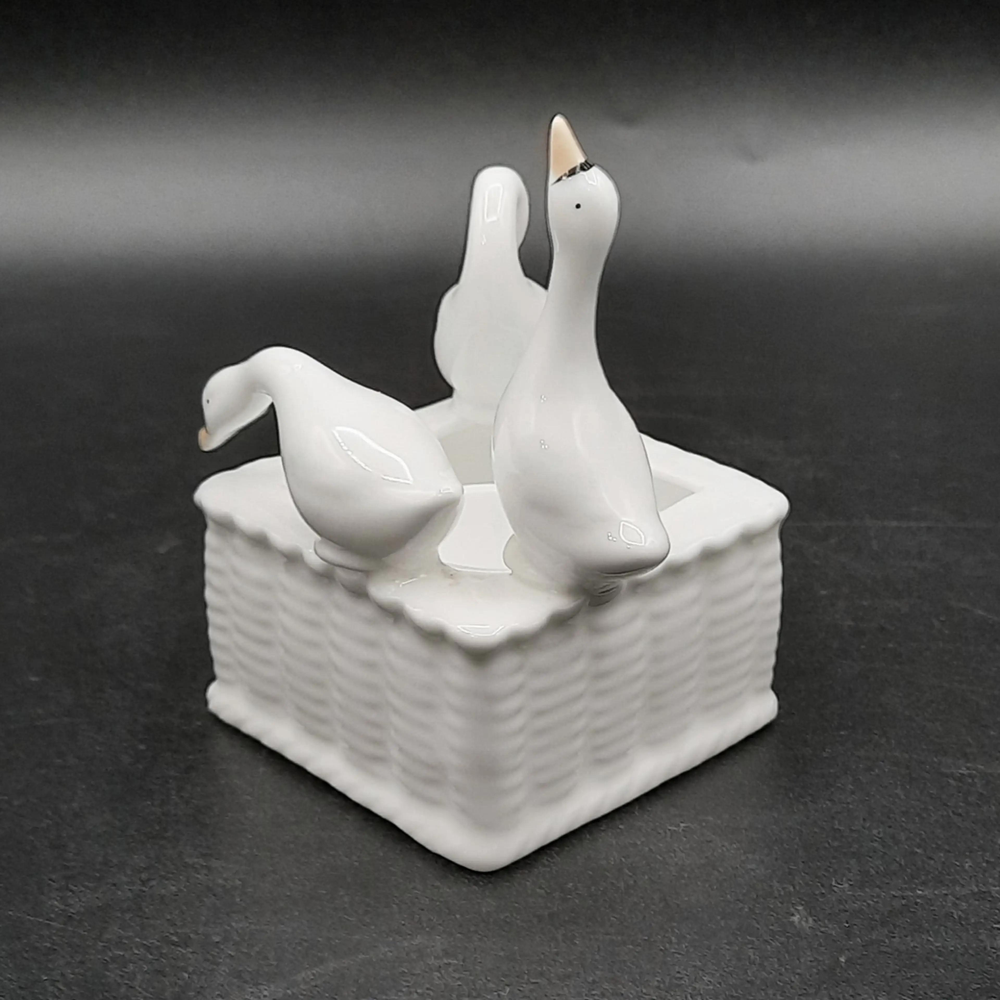 Image 4 of 6