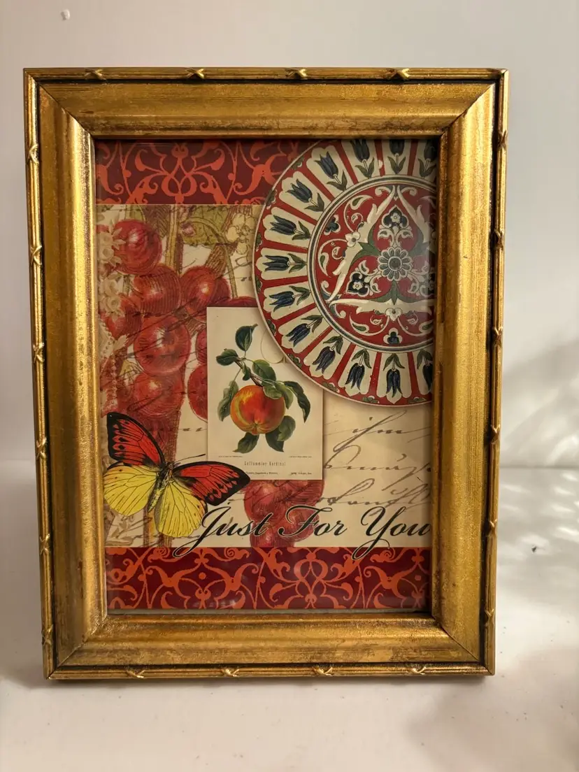 Gold Tone 5X7 Photo Frame - Picture Included