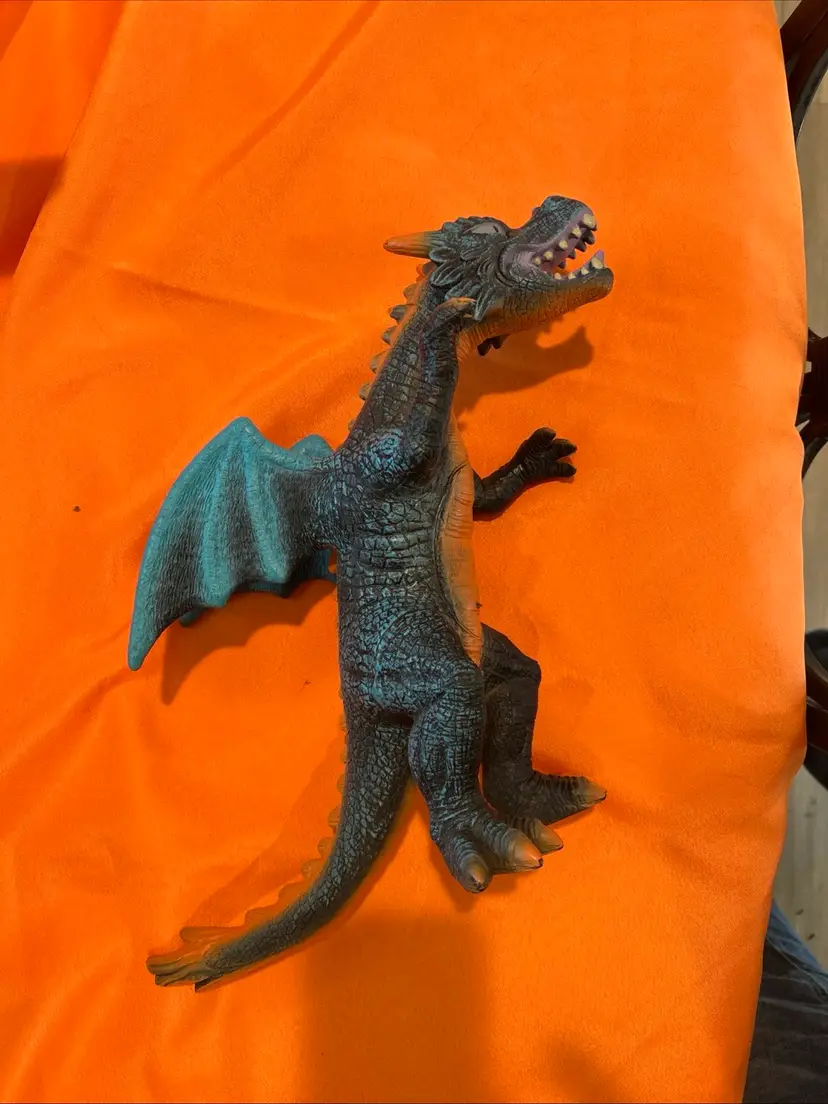 Major Trading Co. Dragon Rubber Action Figure 12” Tall PA-10609 2018