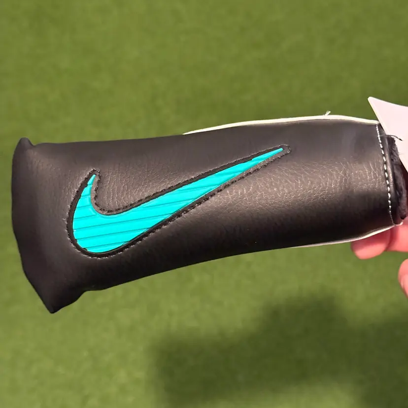 NIKE BLADE COVER