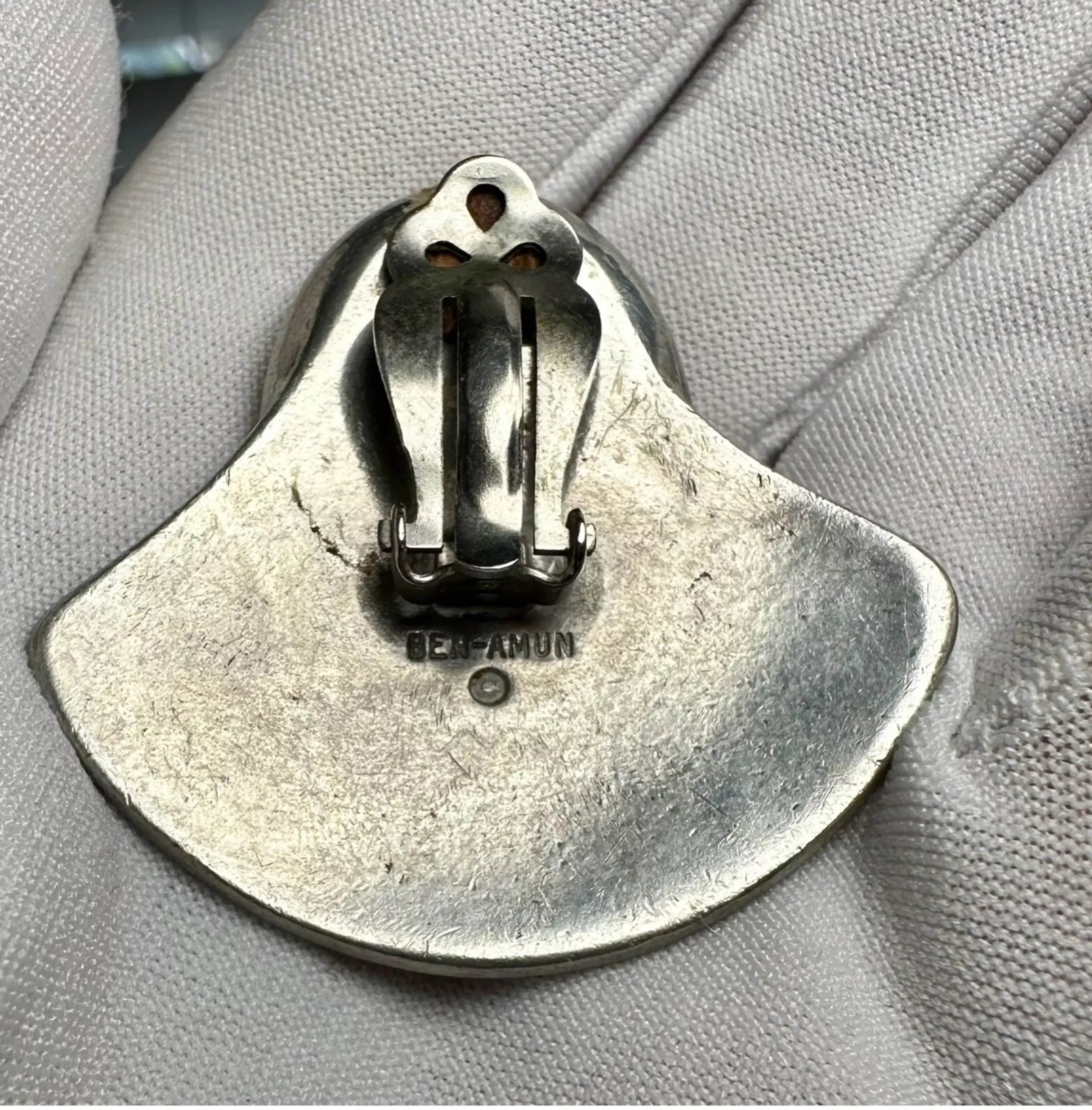 Image 3 of 3