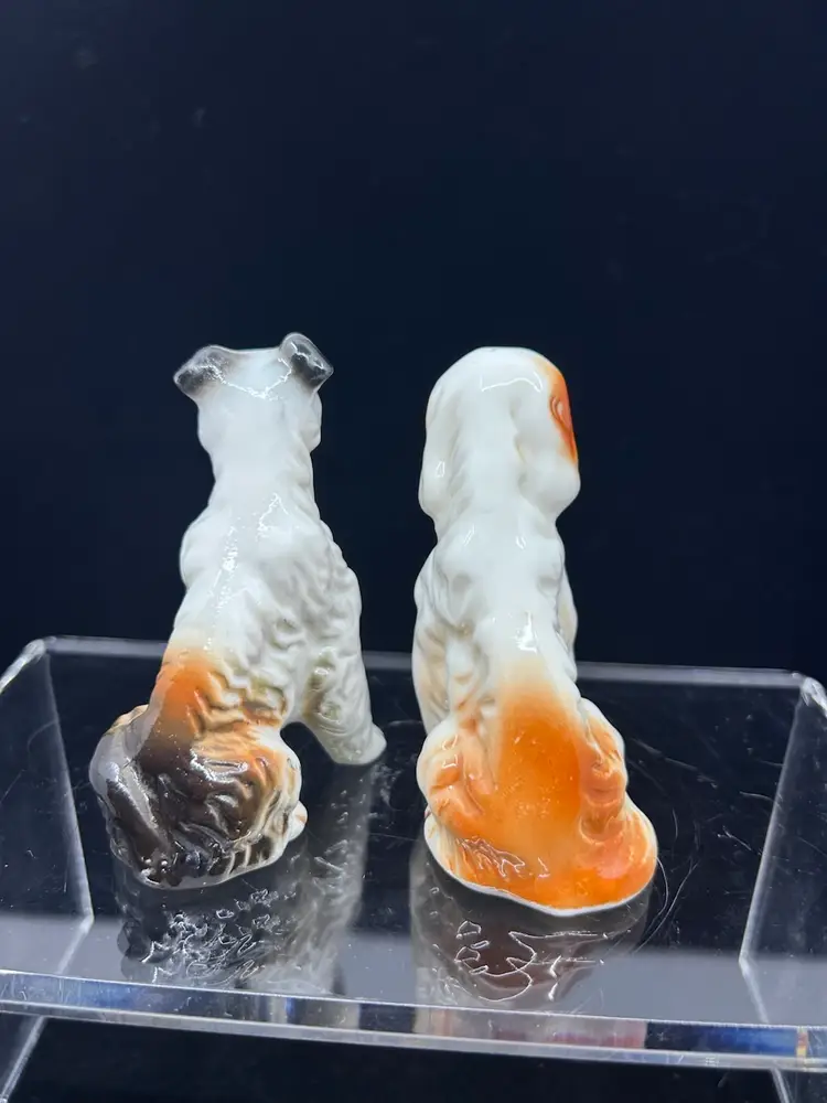 2 Vintage Bone China Sitting Dig Figurines