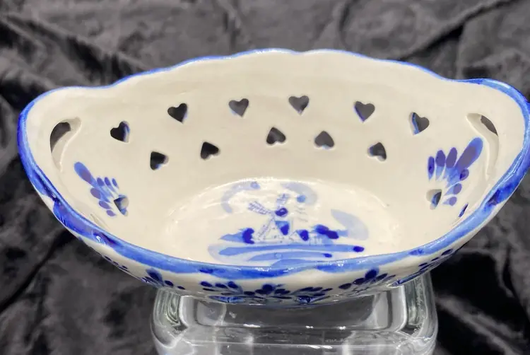 Vintage Delft Blue Dutch Oval Trinket Dish/Berry Bowl, Windmill Scene, Reticulated Hearts