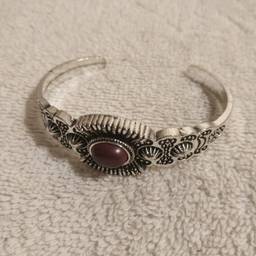 Vintage Boho Style Southwestern Silver-tone Purple Stone Bangle Cuff Bracelet
