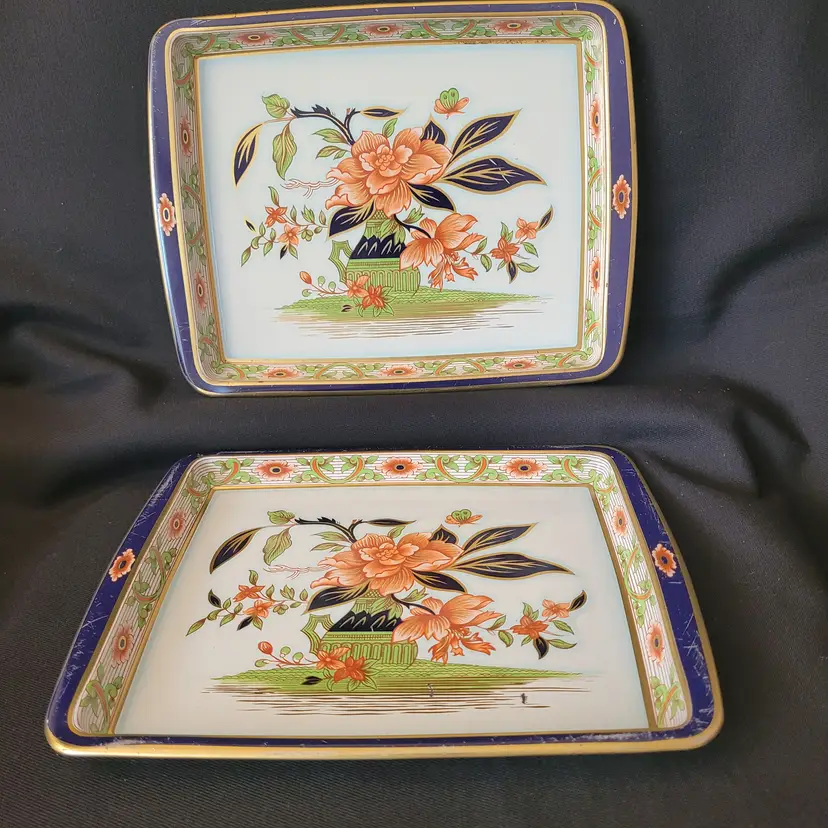 2 Daher Decorated Ware Trays Made in England 6 x 7.75 inches
