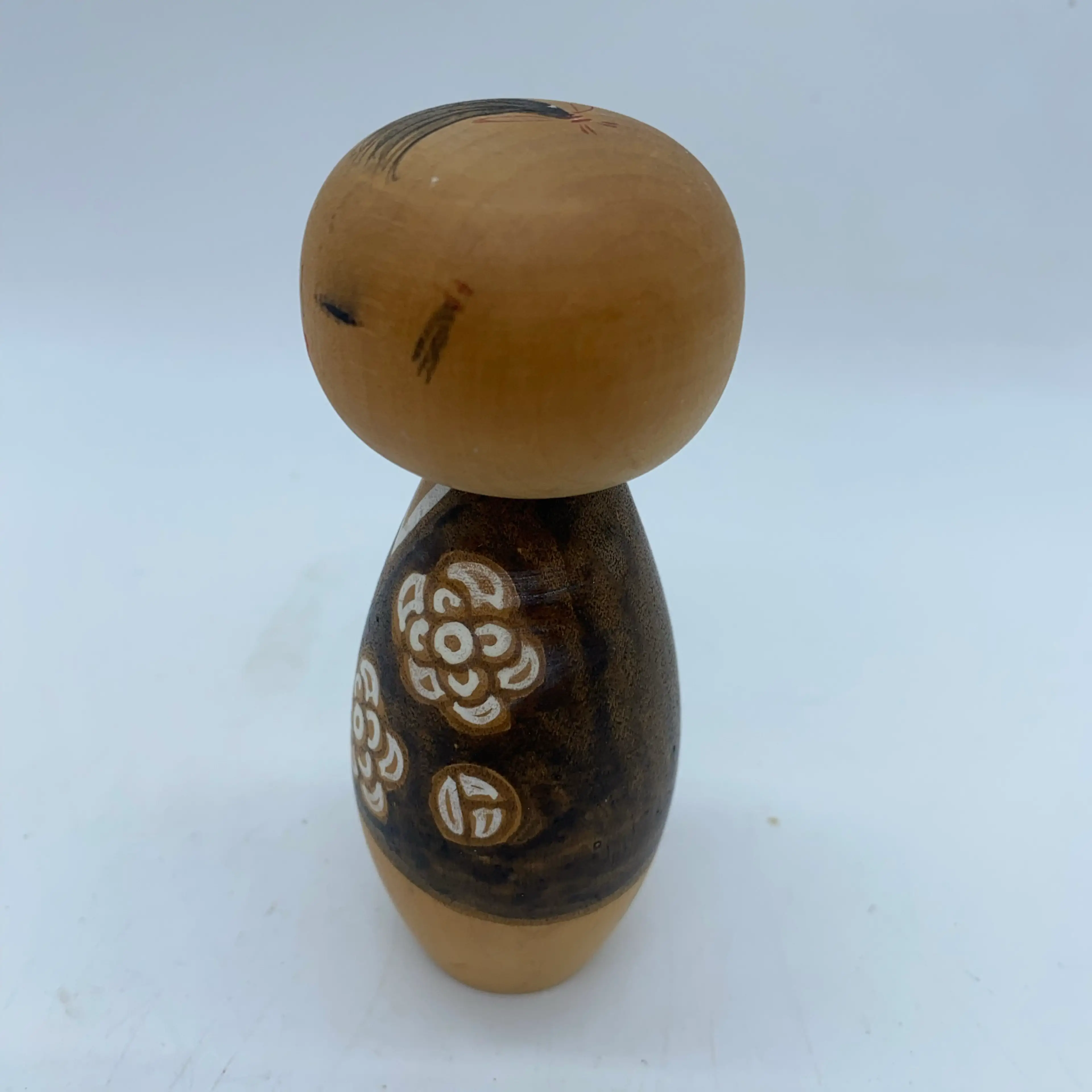 Image 2 of 6
