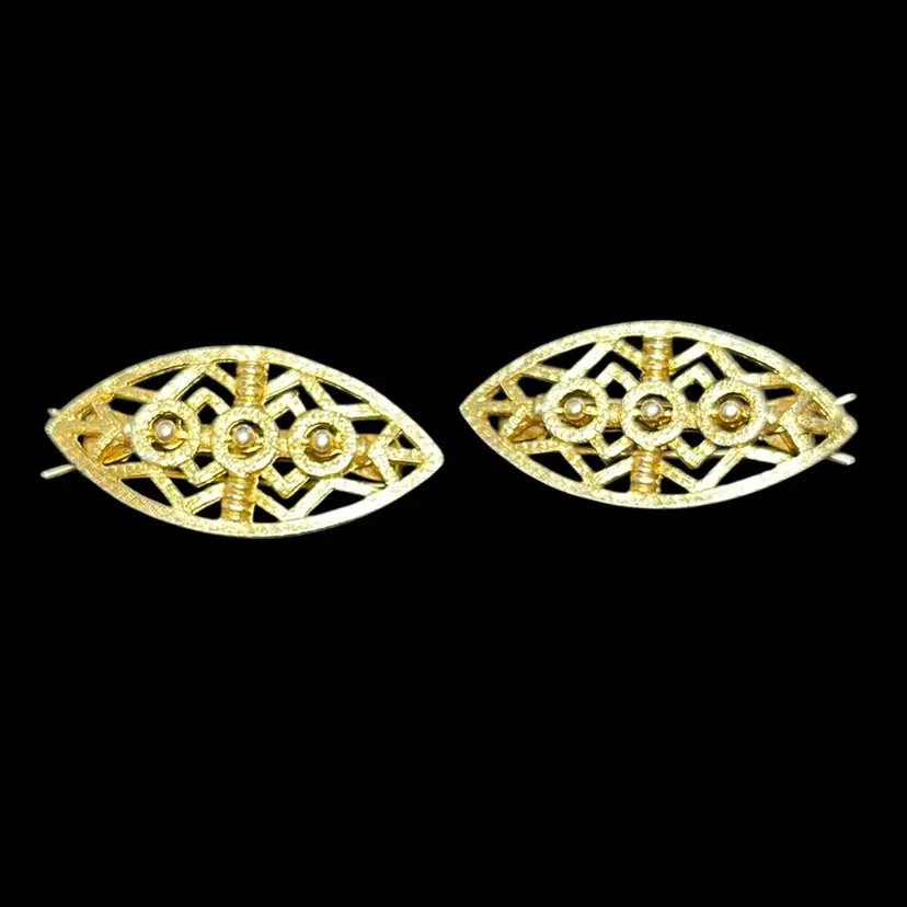 Pair Vtg Alfred Dunner Gold Filigree Hair Barrette Pinch Closure