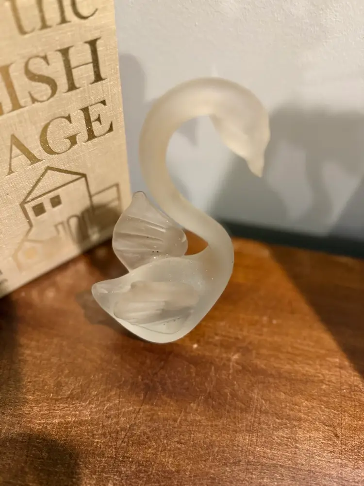 Fenton Frosted Glass Swan Figurine