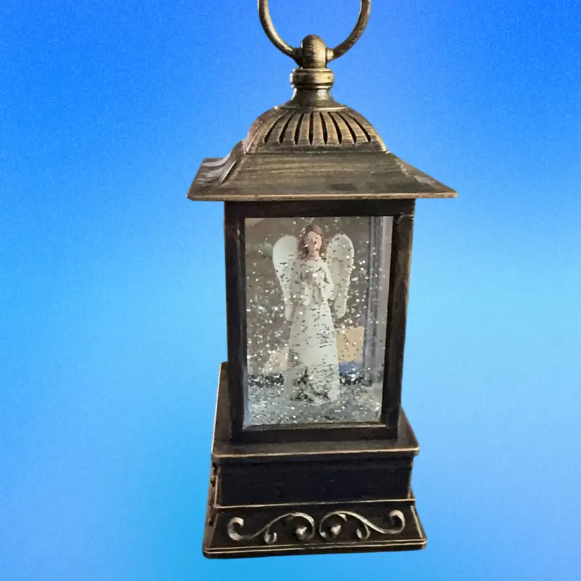 Angel Snowglobe